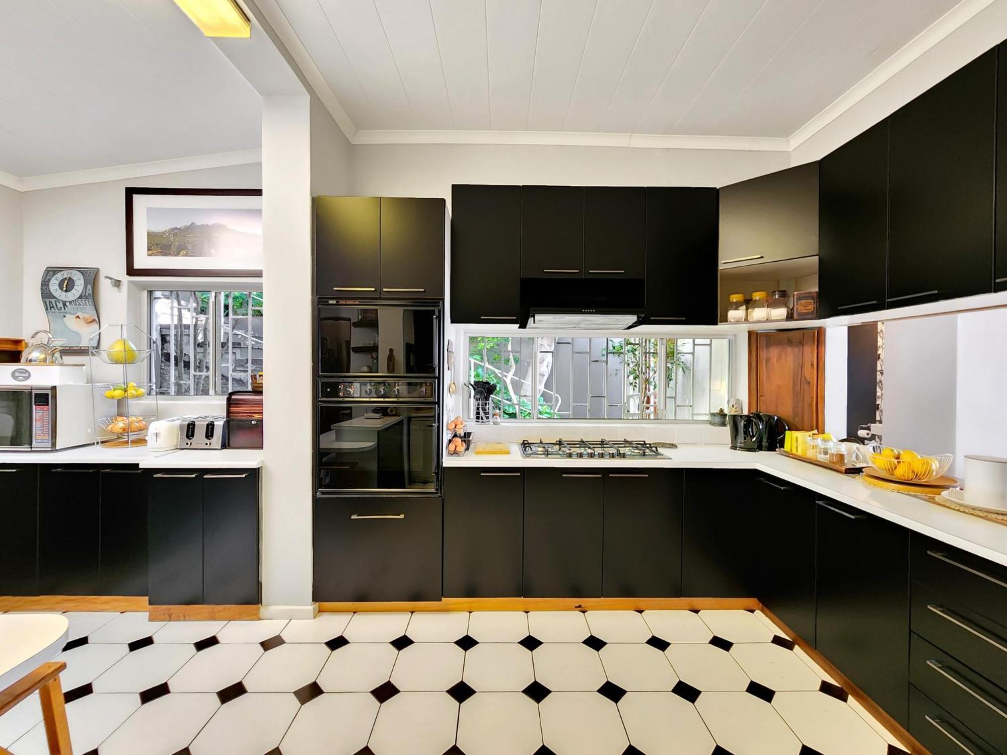 Bluegum Hill Guesthouse & Apartments Le Cap Extérieur photo